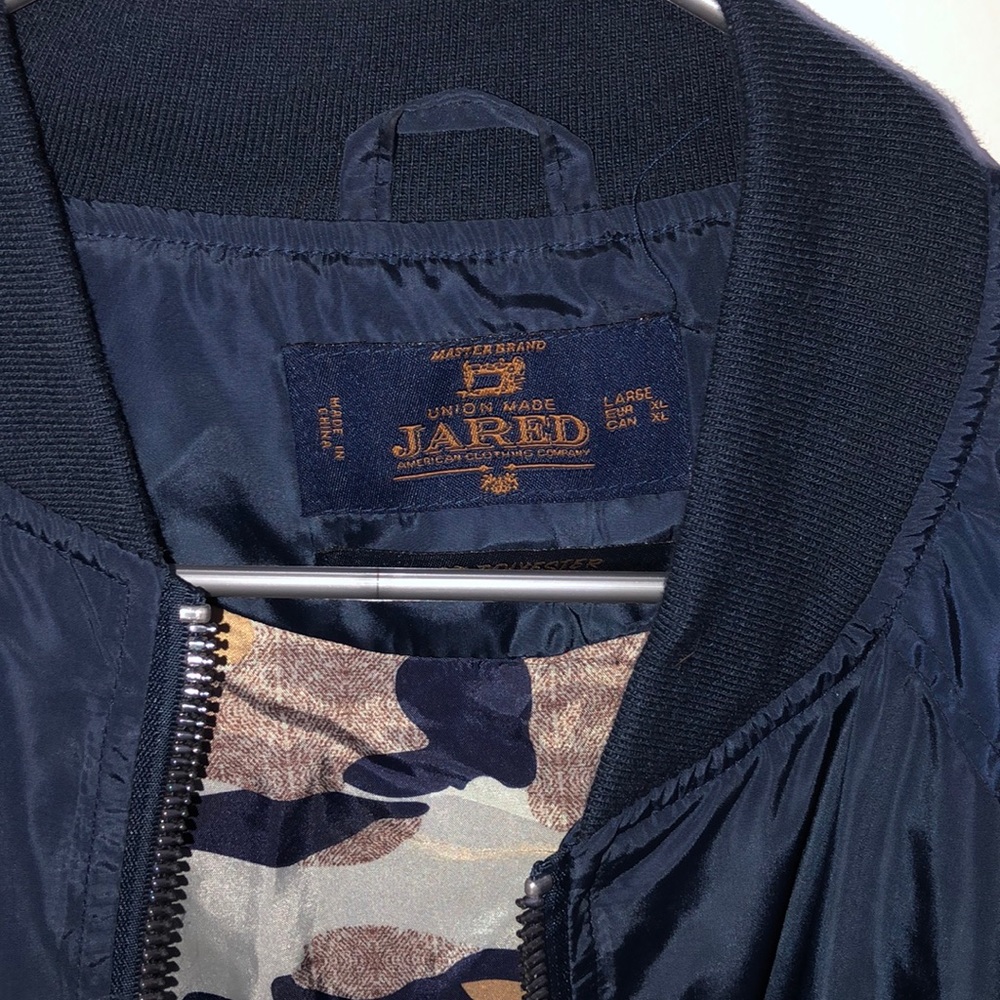 Men’s L Bomber Jacket - Picture 2 of 3